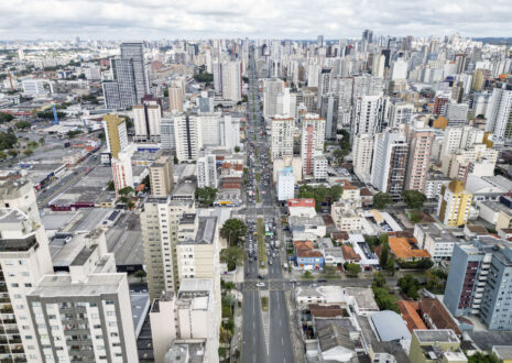 Valorização dos imóveis em Curitiba supera a inflação em 2025 e reforça um novo ciclo do mercado