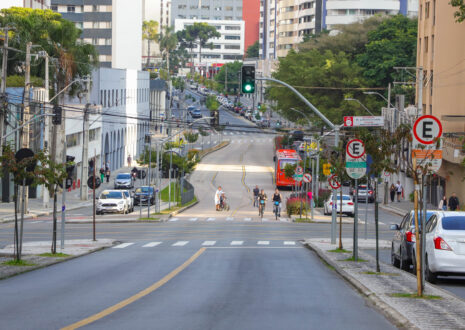 Quais são os bairros valorizados de Curitiba?